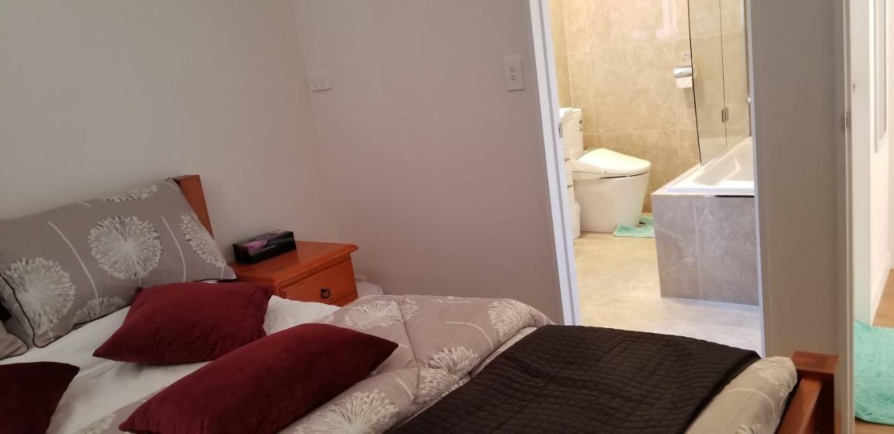New Smart Home Nearby Plaza أوكلاند المظهر الخارجي الصورة